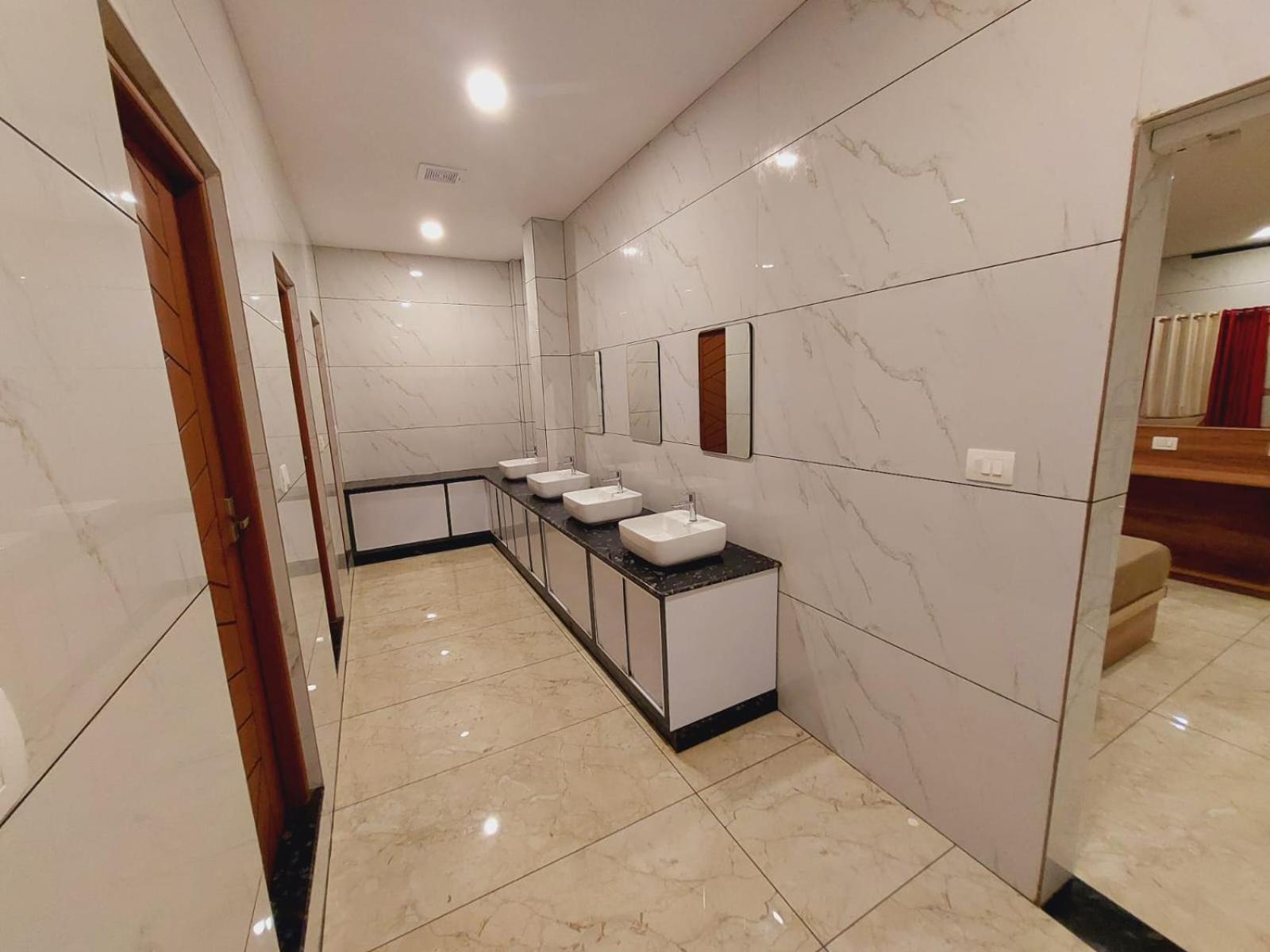 Ferienwohnung Mistica Munnar Anachal Exterior foto